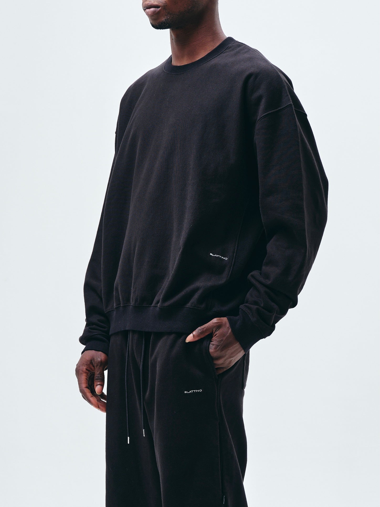 スウェットクルーネック