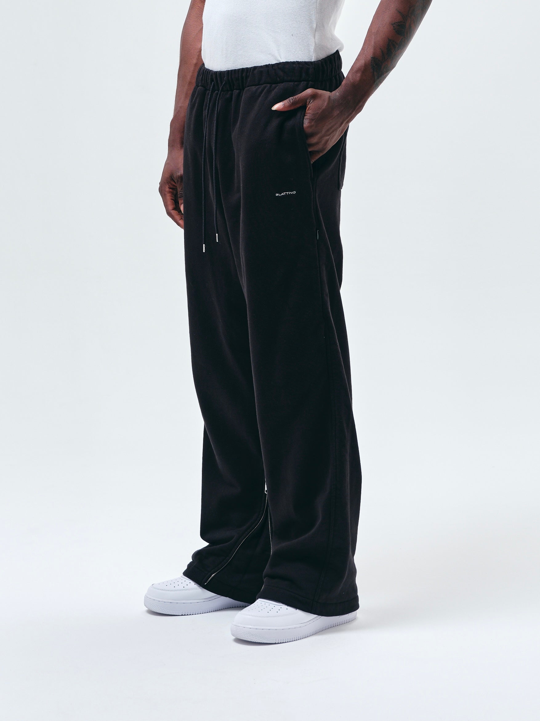 スウェットパンツ