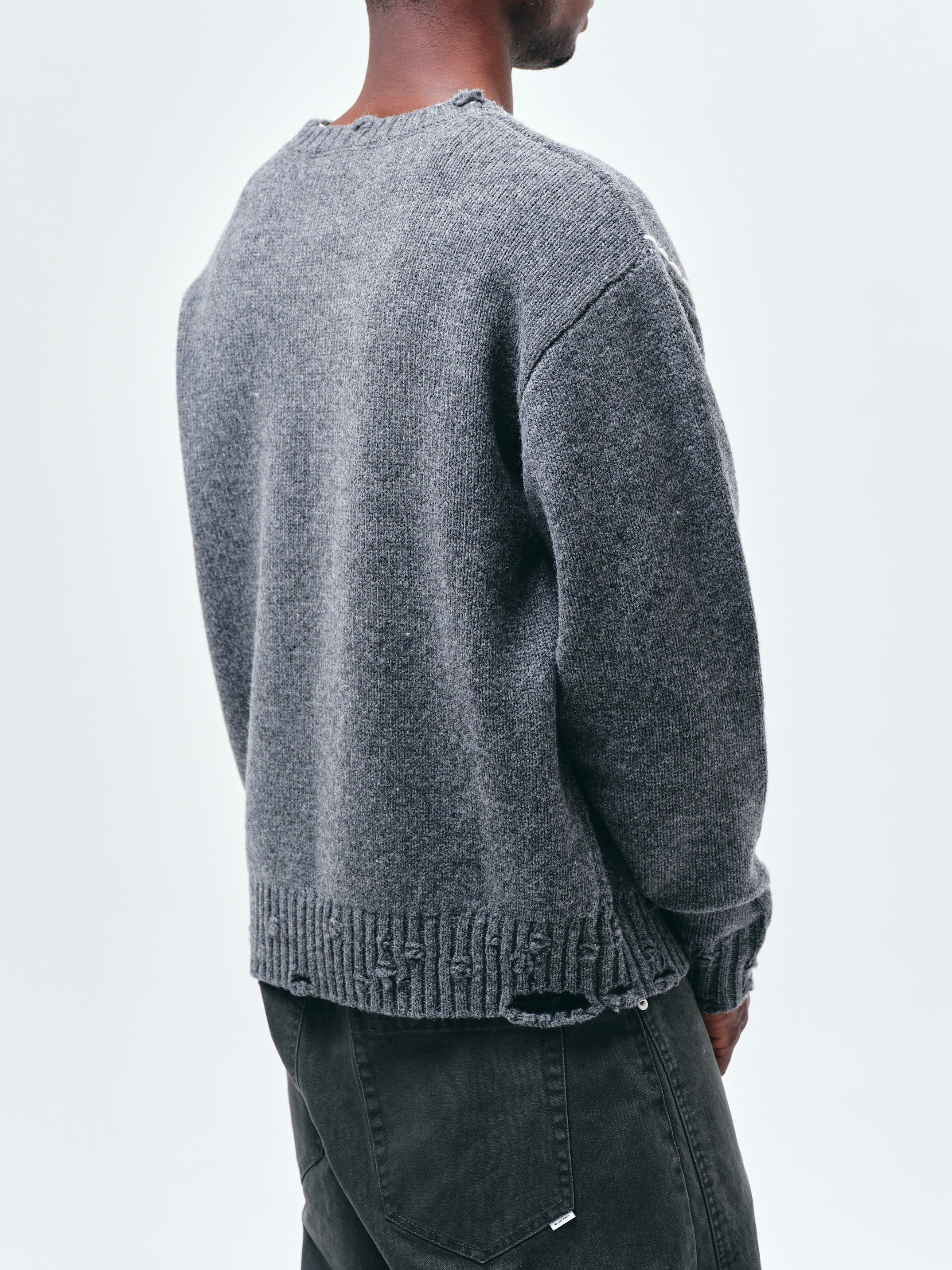 クルーネックセーター