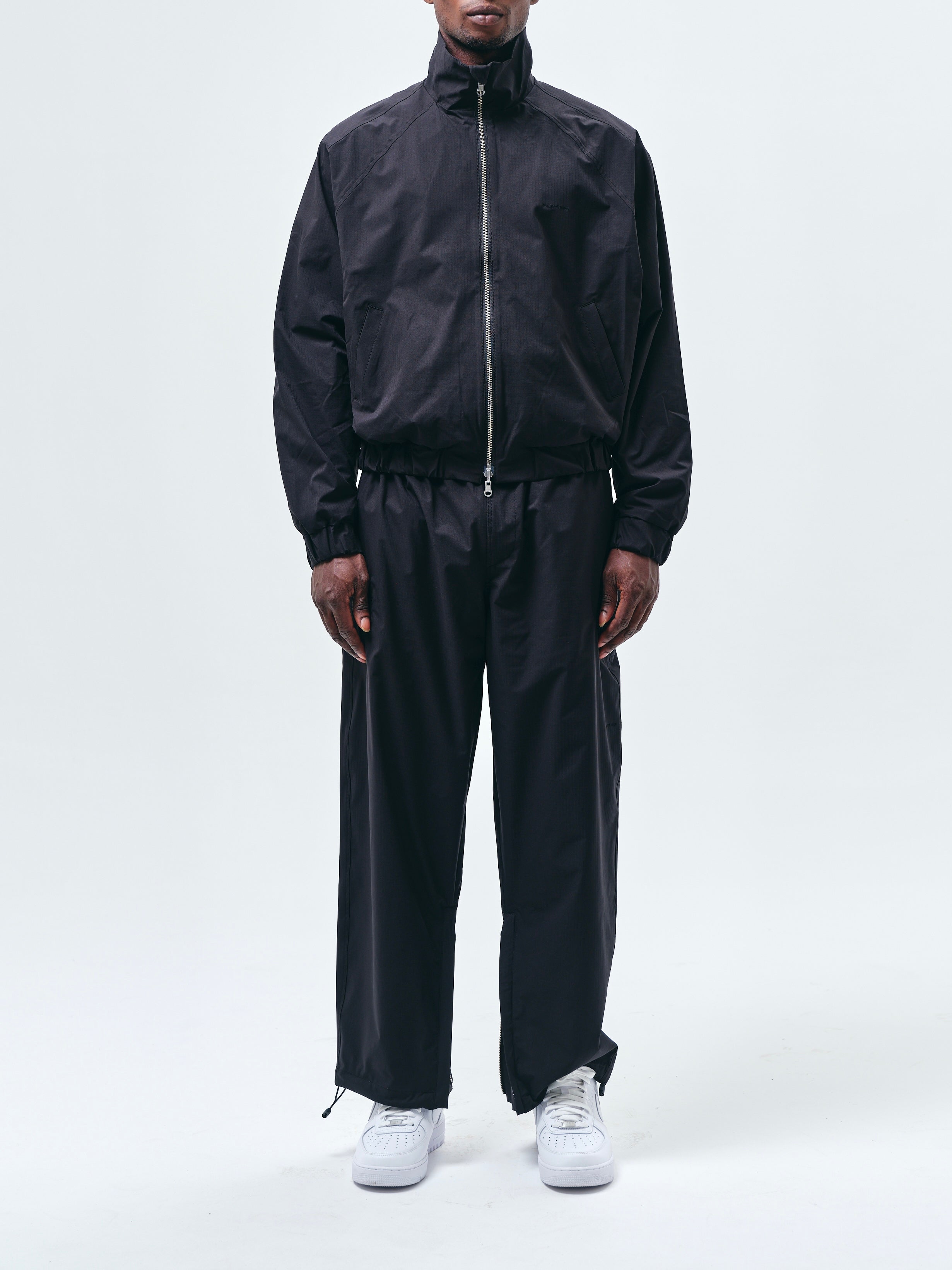 トラックジャケット