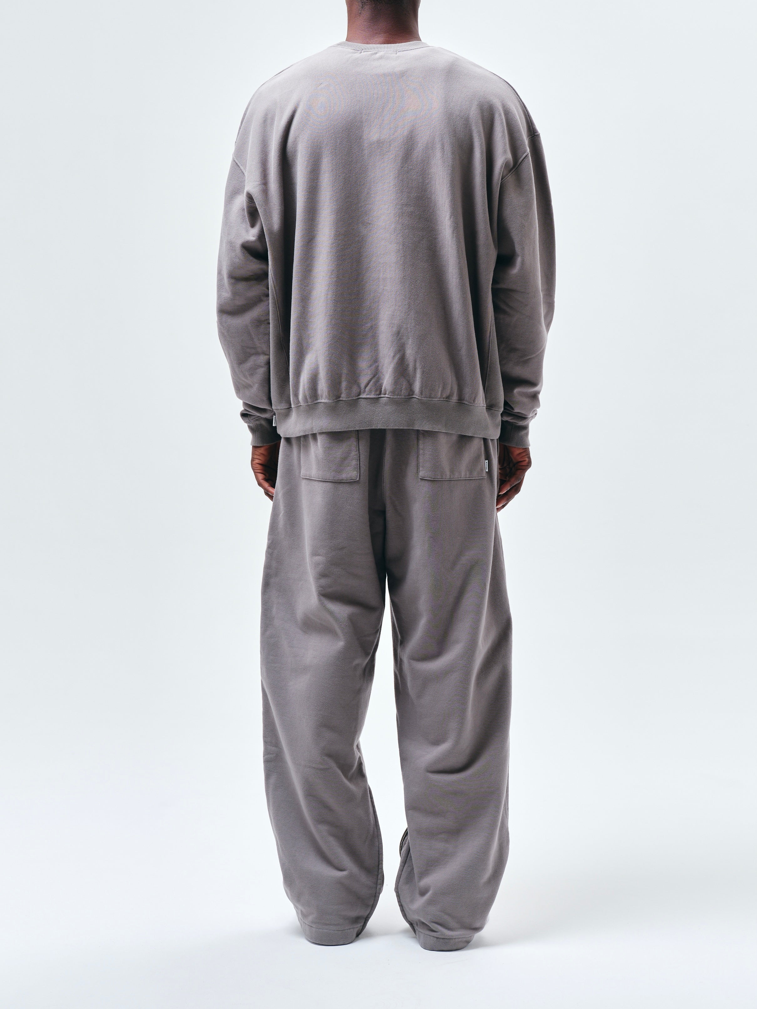 スウェットクルーネック