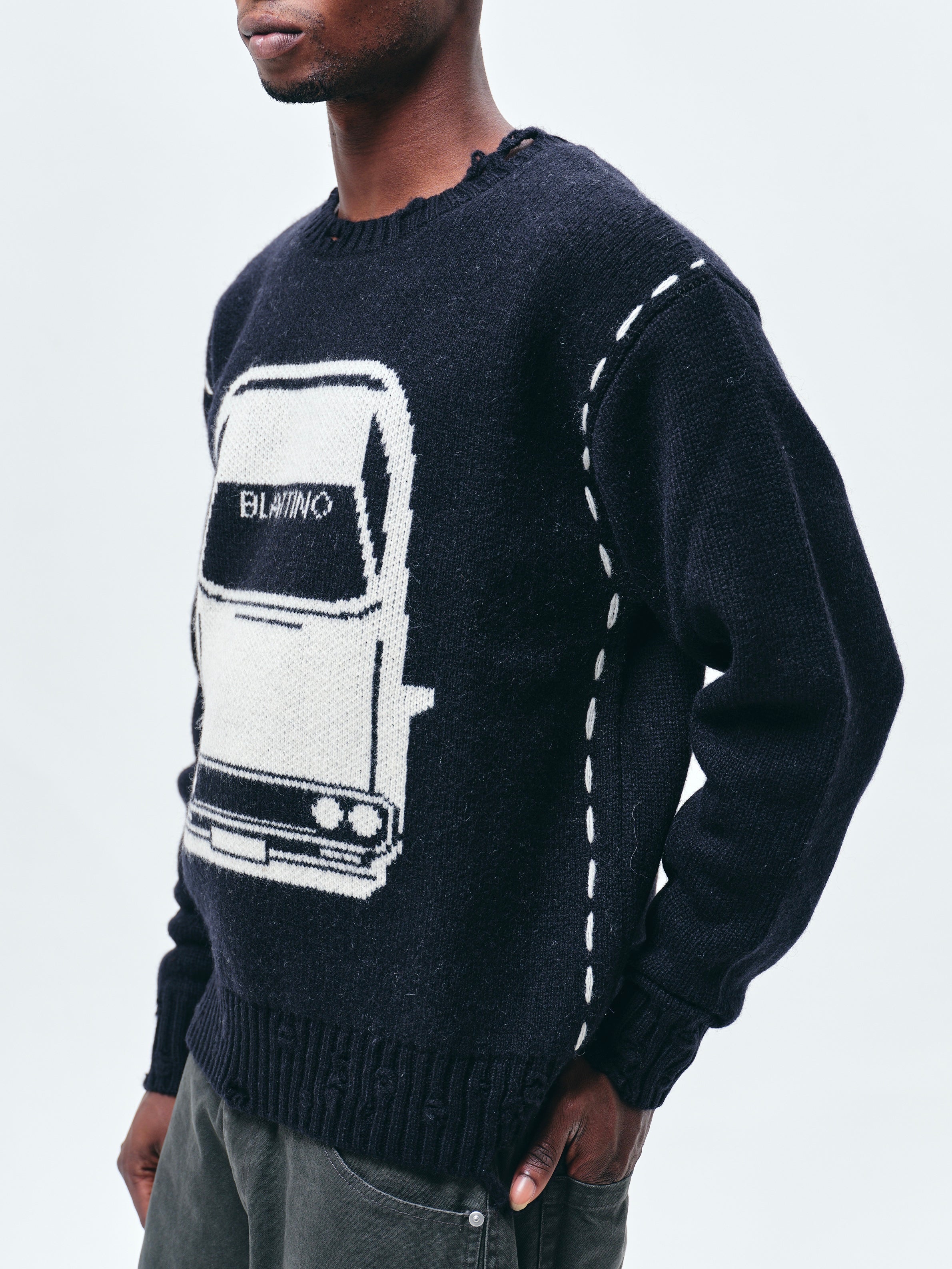 クルーネックセーター