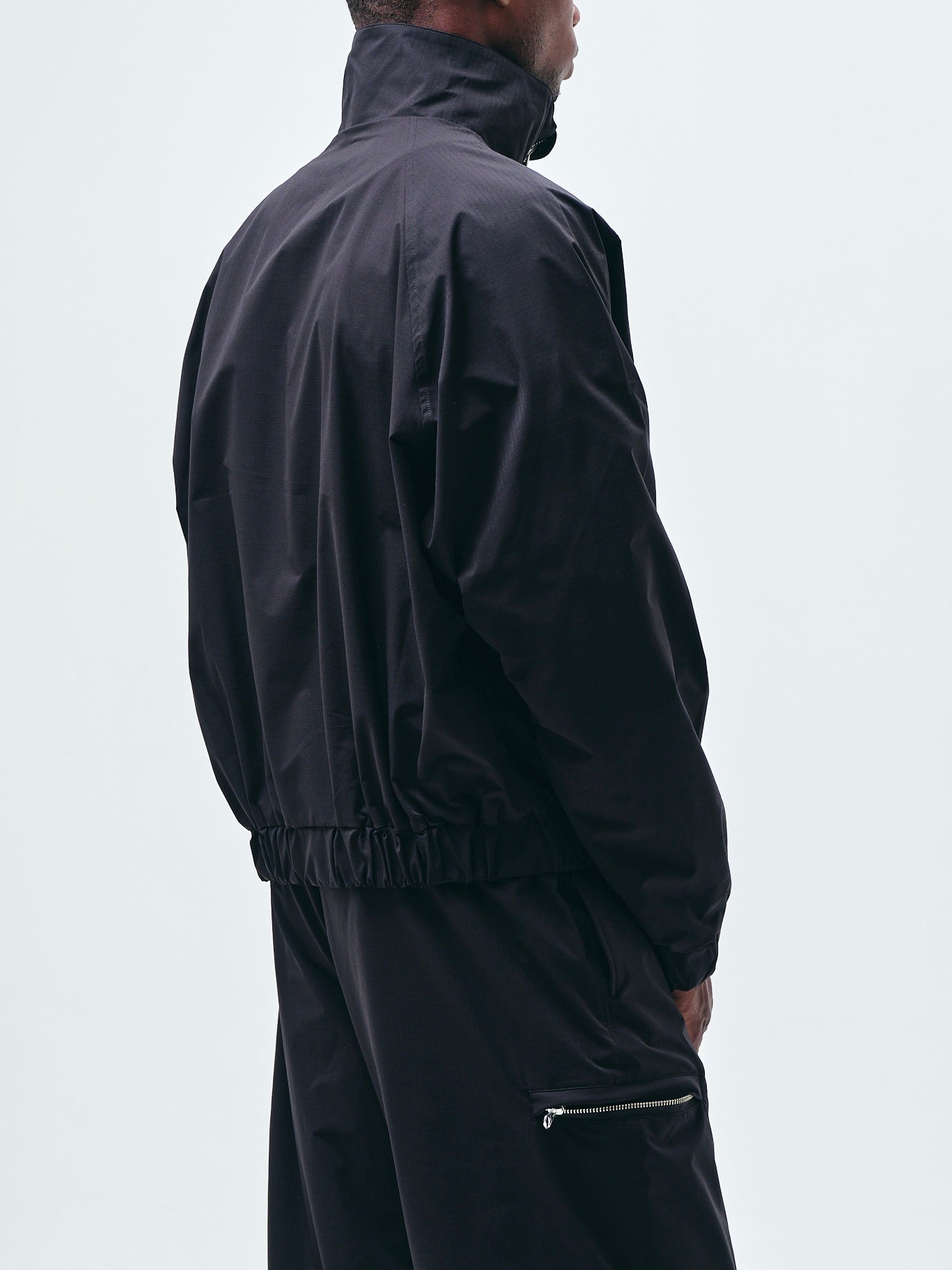 トラックジャケット