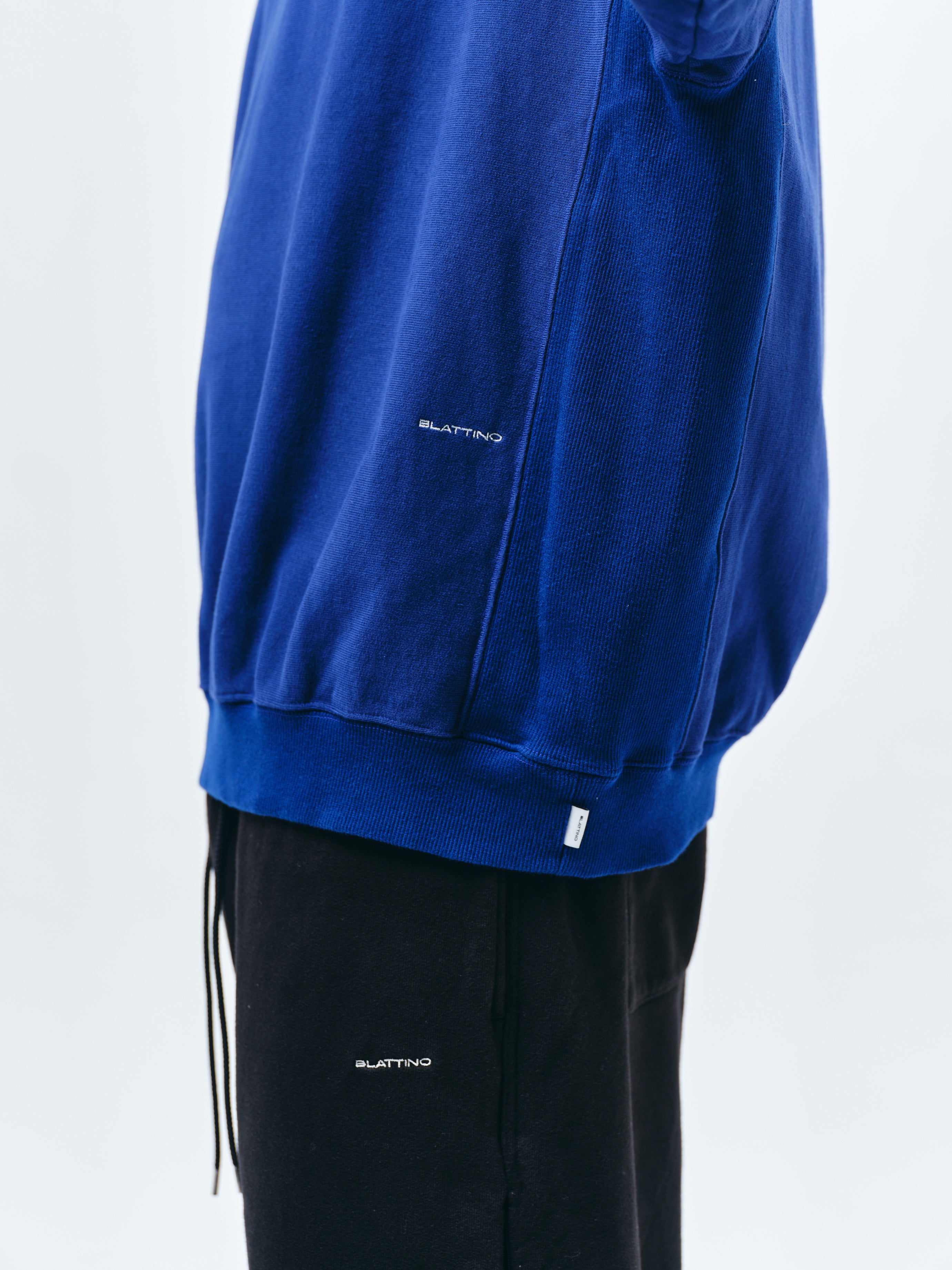 スウェットクルーネック