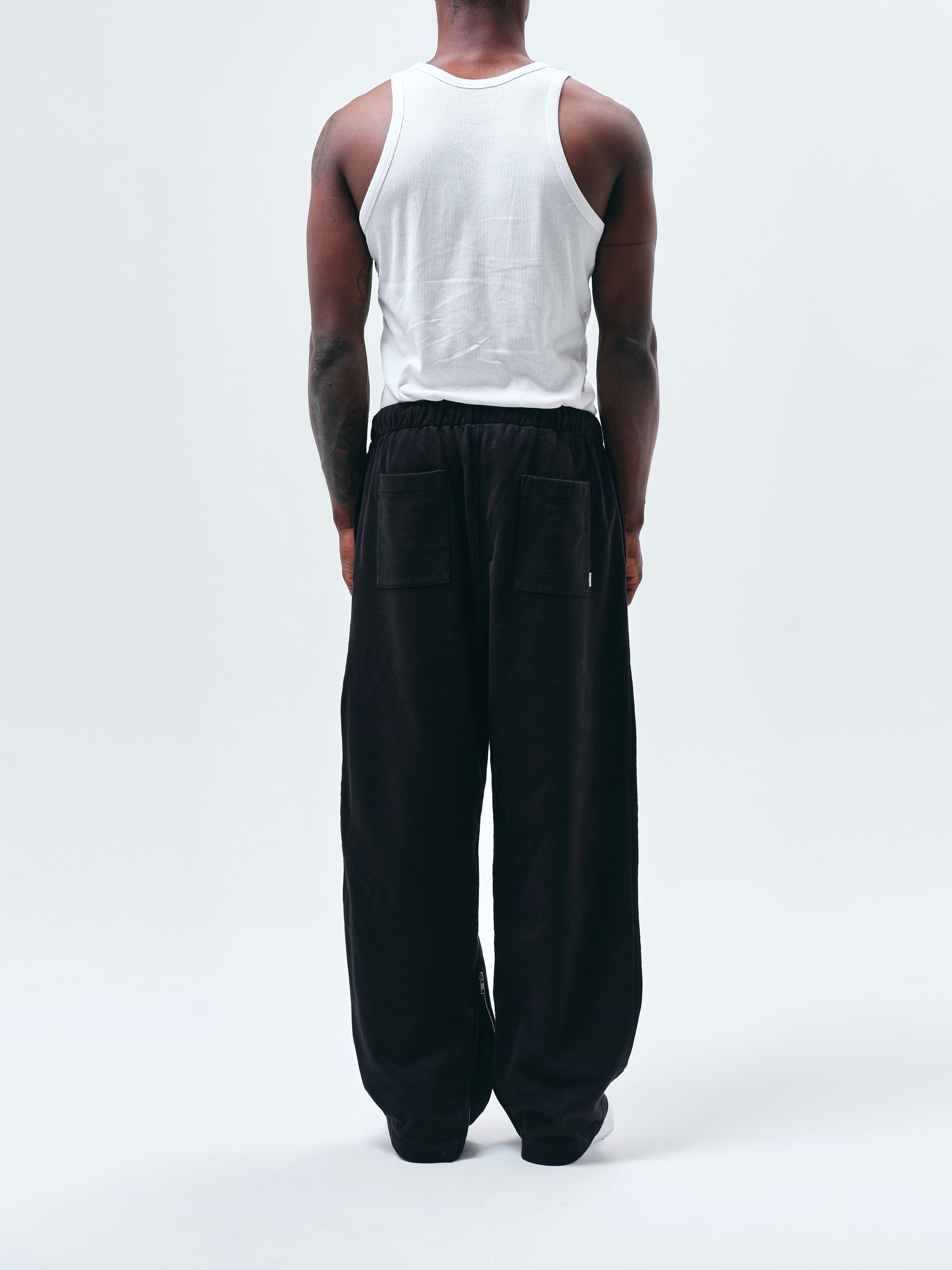 スウェットパンツ