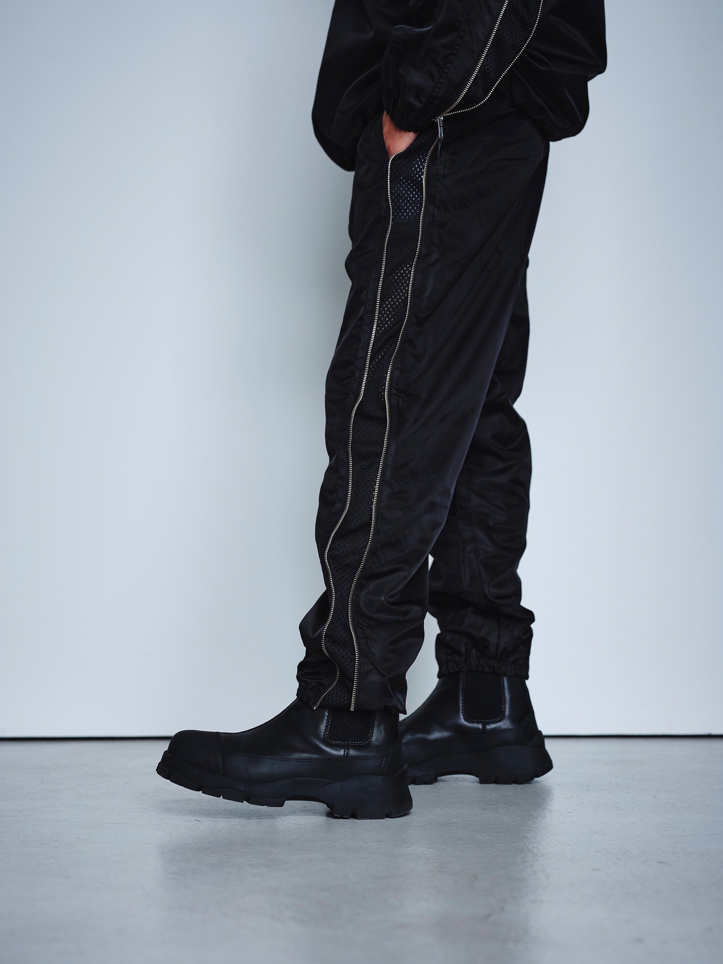 VENTILATION NYLON PANTS